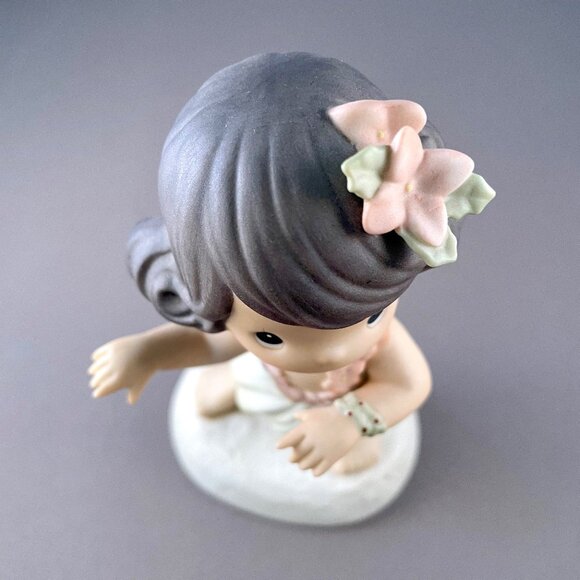 Precious Moments Happy Hula Days Figurine Hawaiian Beach Girl Statue 1995 128694 - Picture 3 of 11